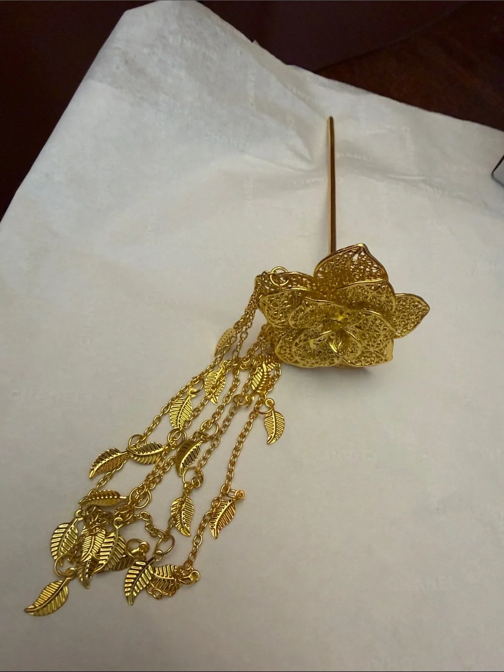 Gold Filigree Flower Tassel Brooch - Elegant Women's Jewelry